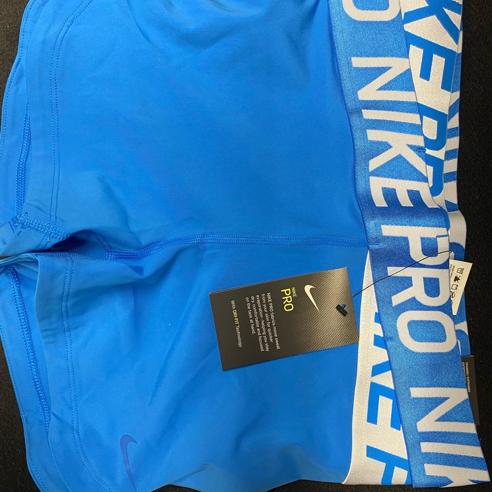 Rare Blue Nike Intertwist